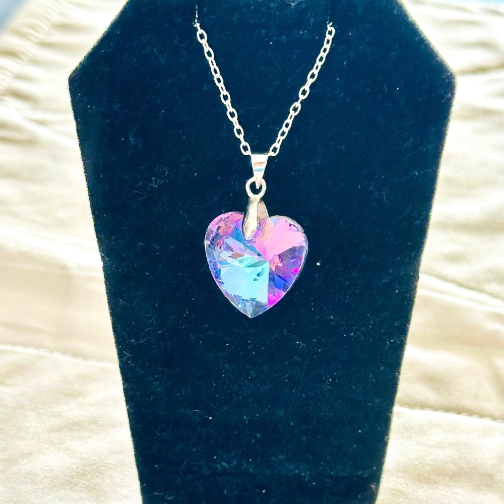 Stainless Steel Mystic Glass Crystal Heart Pendant w/Stainless Steel Chain NWOT